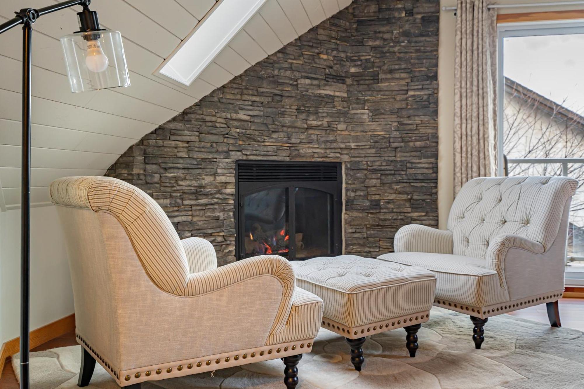 Parkland301 Sunlit 2,000 Ft² Penthouse With Mtn View Apartment Canmore Exterior foto