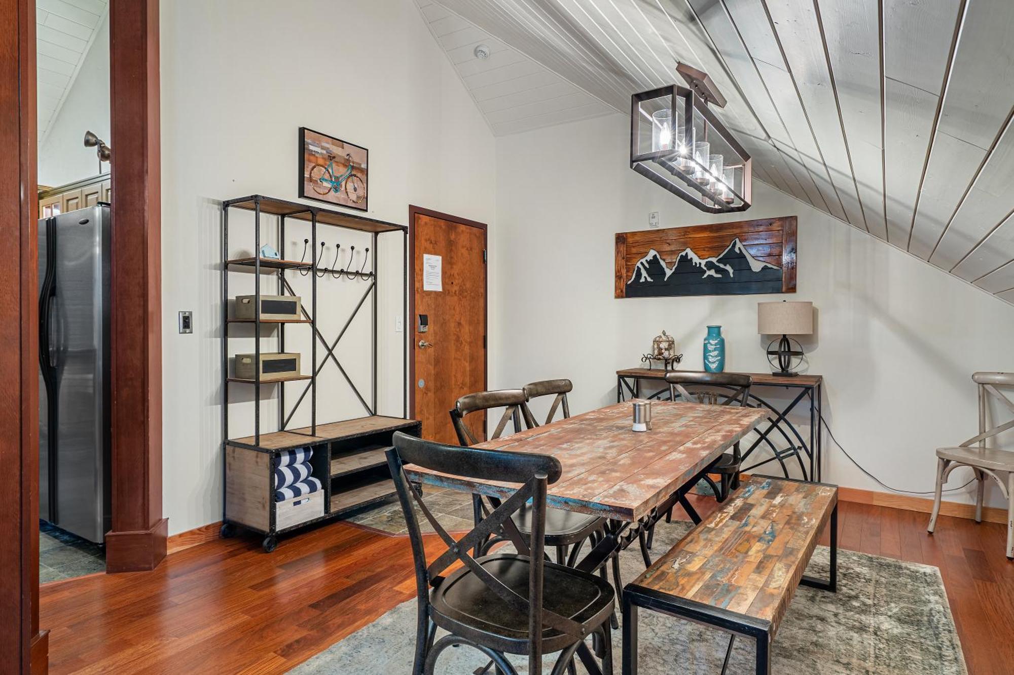 Parkland301 Sunlit 2,000 Ft² Penthouse With Mtn View Apartment Canmore Exterior foto