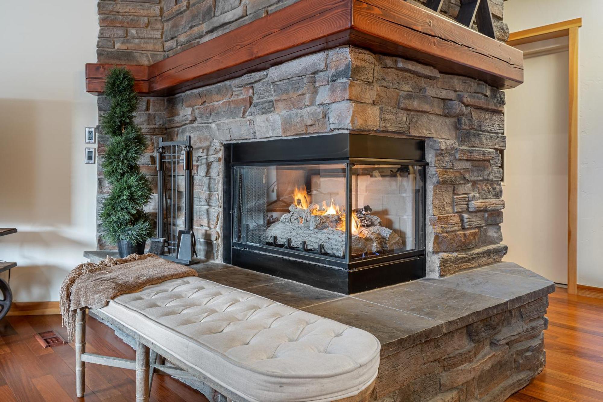 Parkland301 Sunlit 2,000 Ft² Penthouse With Mtn View Apartment Canmore Exterior foto